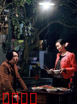 鲜花盛开的村庄：爱与希望的田园